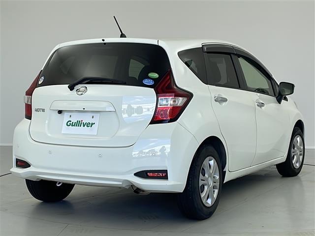 ノート X 純正ナビ バックモニター スマートキー ETC 衝突軽減ブレーキ 横滑り防止装置 メモリーナビ USB入力端子 オートライト 純正フロアマット 盗難防止装置 コーナーセンサー レーンキープアシスト(40枚目)