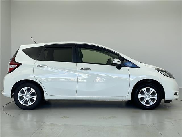 ノート X 純正ナビ バックモニター スマートキー ETC 衝突軽減ブレーキ 横滑り防止装置 メモリーナビ USB入力端子 オートライト 純正フロアマット 盗難防止装置 コーナーセンサー レーンキープアシスト(41枚目)