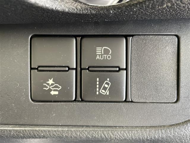 シエンタ ハイブリッドG 社外ナビ フルセグTV Bluetooth バックモニター 衝突軽減ブレーキ 両側電動スライドドア LEDヘッドランプ フォグライト 純正16インチアルミホイール フルエアロ ETC スマートキー(31枚目)