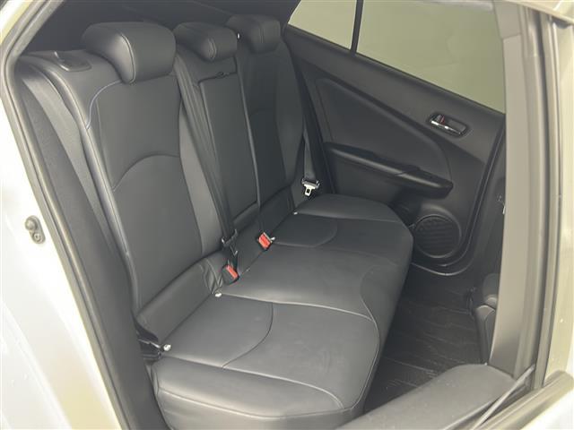プリウス Aツーリングセレクション モデリスタエアロ TRDマフラー TEIN車高調 純正9インチナビ バックカメラ 衝突軽減ブレーキ レーダークルーズコントロール 革シート シートヒーター 前後ドライブレコーダ― ETC LEDライト(15枚目)