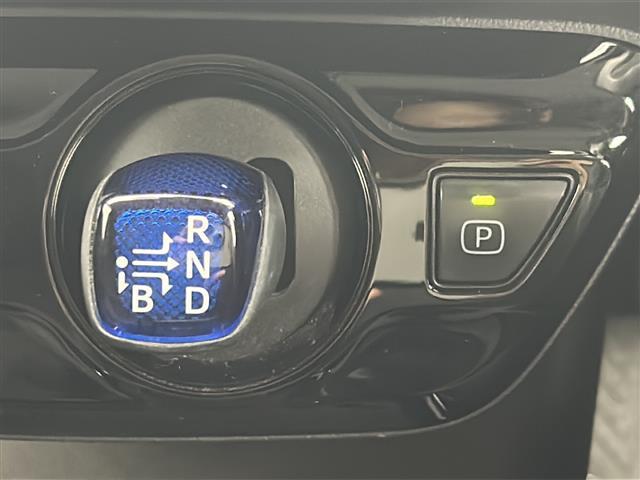 プリウス Aツーリングセレクション モデリスタエアロ TRDマフラー TEIN車高調 純正9インチナビ バックカメラ 衝突軽減ブレーキ レーダークルーズコントロール 革シート シートヒーター 前後ドライブレコーダ― ETC LEDライト(23枚目)