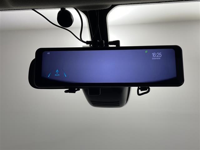 セレナ ハイウェイスター 衝突軽減ブレーキ 純正9インチナビ パーキングアシスト 両側パワースライドドア クルーズコントロール 前席シートヒーター アイドリングストップ 横滑り防止装置 車線逸脱警報 純正フロアマット ETC(7枚目)