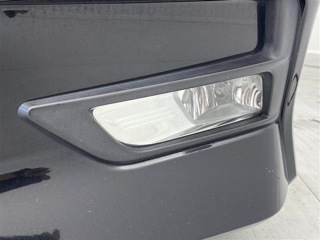 セレナ ハイウェイスター 衝突軽減ブレーキ 純正9インチナビ パーキングアシスト 両側パワースライドドア クルーズコントロール 前席シートヒーター アイドリングストップ 横滑り防止装置 車線逸脱警報 純正フロアマット ETC(20枚目)