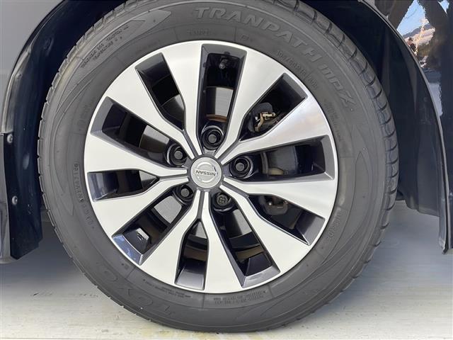 セレナ ハイウェイスター 衝突軽減ブレーキ 純正9インチナビ パーキングアシスト 両側パワースライドドア クルーズコントロール 前席シートヒーター アイドリングストップ 横滑り防止装置 車線逸脱警報 純正フロアマット ETC(32枚目)