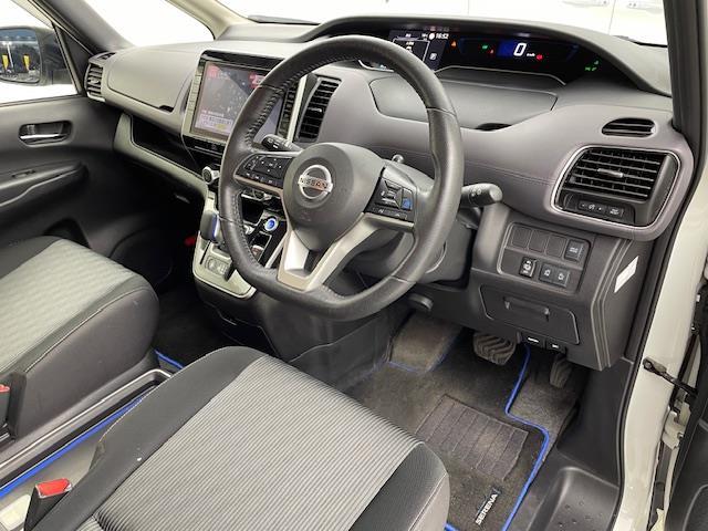 セレナ e-パワー ハイウェイスターV 衝突軽減ブレーキ プロパイロット 両側電動スライドドア 純正10インチナビ フルセグTV アラウンドビューモニター バックカメラ デジタルインナーミラー ETC ドライブレコーダー スマートキー(11枚目)