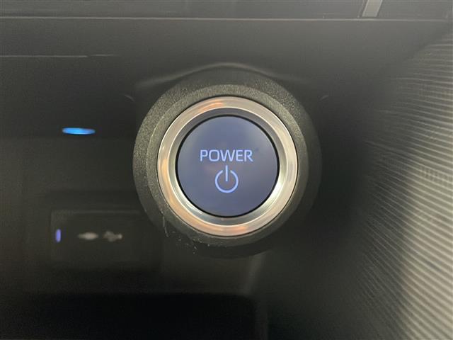 ハリアーハイブリッド Ｚ　レザーパッケージ　純正ナビ　電動リアゲート　パノラミックビューモニター　デジタルインナーミラー　ブラインドスポットモニター　レーダークルーズコントロール　レーンキープアシスト　シートヒーター　ステアリングヒーター（2枚目）