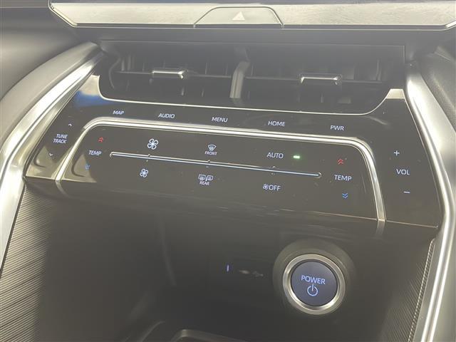 ハリアーハイブリッド Ｚ　レザーパッケージ　純正ナビ　電動リアゲート　パノラミックビューモニター　デジタルインナーミラー　ブラインドスポットモニター　レーダークルーズコントロール　レーンキープアシスト　シートヒーター　ステアリングヒーター（21枚目）