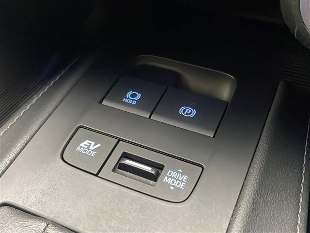 ハリアーハイブリッド Ｚ　レザーパッケージ　純正ナビ　電動リアゲート　パノラミックビューモニター　デジタルインナーミラー　ブラインドスポットモニター　レーダークルーズコントロール　レーンキープアシスト　シートヒーター　ステアリングヒーター（22枚目）