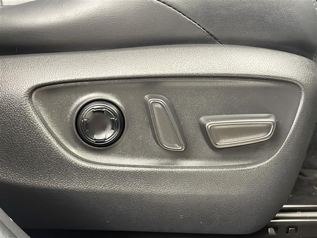 ハリアーハイブリッド Ｚ　レザーパッケージ　純正ナビ　電動リアゲート　パノラミックビューモニター　デジタルインナーミラー　ブラインドスポットモニター　レーダークルーズコントロール　レーンキープアシスト　シートヒーター　ステアリングヒーター（27枚目）