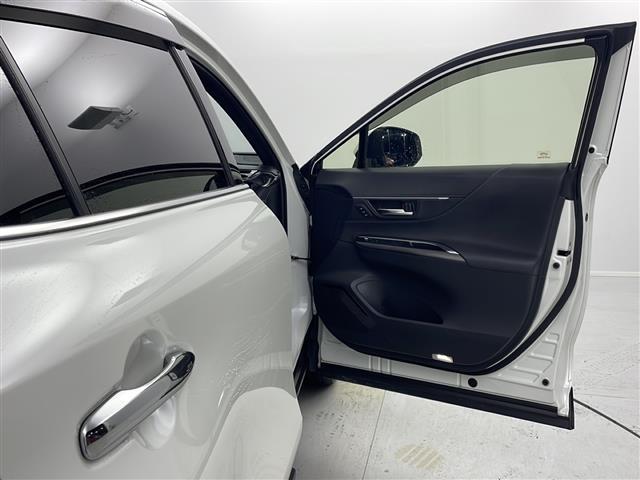 ハリアーハイブリッド Ｚ　レザーパッケージ　純正ナビ　電動リアゲート　パノラミックビューモニター　デジタルインナーミラー　ブラインドスポットモニター　レーダークルーズコントロール　レーンキープアシスト　シートヒーター　ステアリングヒーター（28枚目）