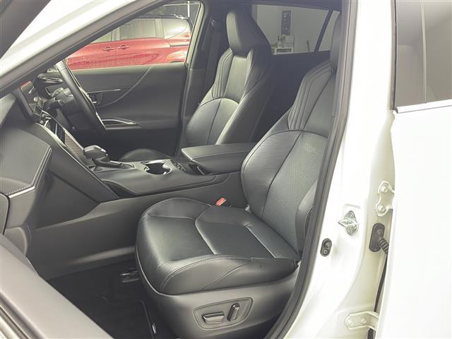 ハリアーハイブリッド Ｚ　レザーパッケージ　純正ナビ　電動リアゲート　パノラミックビューモニター　デジタルインナーミラー　ブラインドスポットモニター　レーダークルーズコントロール　レーンキープアシスト　シートヒーター　ステアリングヒーター（29枚目）