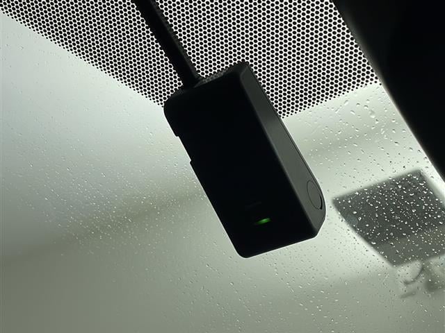 シエンタ G クエロ ナビ フルセグTV Bluetooth バックモニター 両側電動スライドドア 衝突軽減ブレーキ レーンキープアシスト LEDライト シートヒーター ステアリングヒーター ビルトインETC ドラレコ(5枚目)