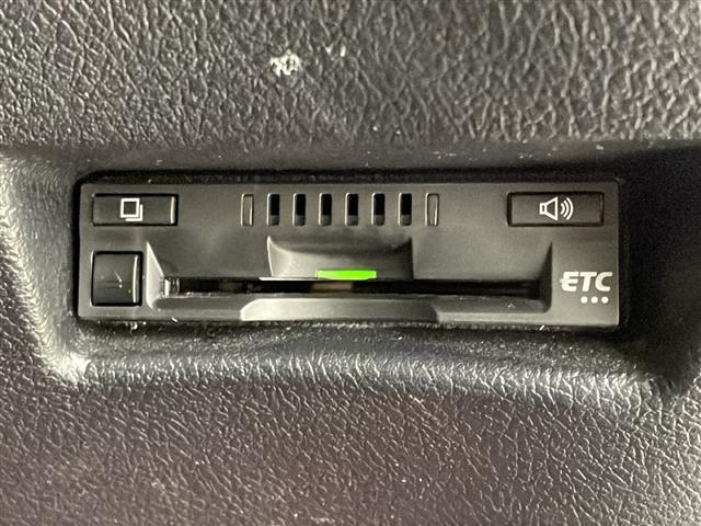 シエンタ G クエロ ナビ フルセグTV Bluetooth バックモニター 両側電動スライドドア 衝突軽減ブレーキ レーンキープアシスト LEDライト シートヒーター ステアリングヒーター ビルトインETC ドラレコ(6枚目)