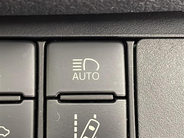 シエンタ G クエロ ナビ フルセグTV Bluetooth バックモニター 両側電動スライドドア 衝突軽減ブレーキ レーンキープアシスト LEDライト シートヒーター ステアリングヒーター ビルトインETC ドラレコ(10枚目)