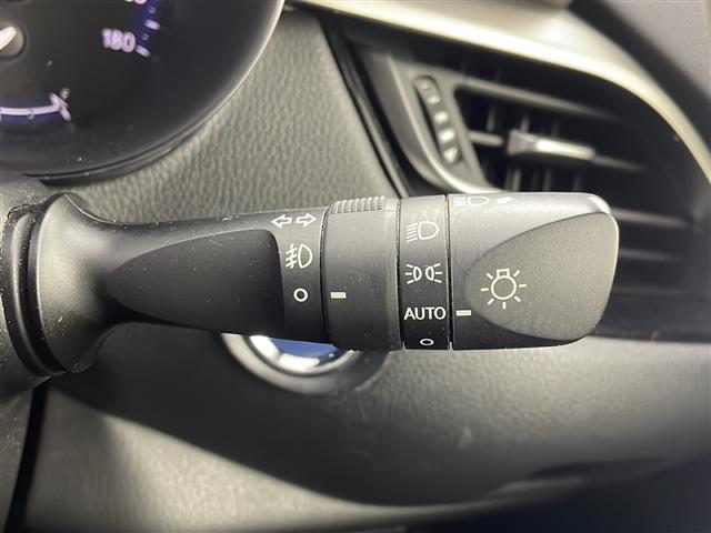 C-HR G TRDエアロ 純正9型ナビ フルセグTV パックモニター 衝突軽減ブレーキ シートヒーター AC100V ドライブレコーダー LEDライト 純正アルミホイール スマートキー ETC 追従クルコン(13枚目)