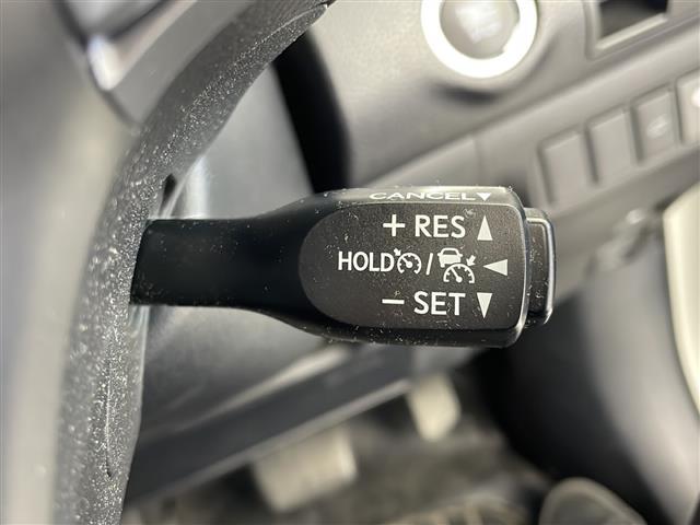 ハリアー プレミアム 純正9型ナビ バックモニター フルセグTV 衝突軽減ブレーキ LEDライト 電動リアゲート ETC 追従クルコン パワーシート クリアランスソナー 横滑り防止装置 純正アルミ ドライブレコーダー(12枚目)