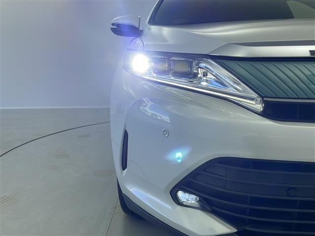 ハリアー プレミアム 純正9型ナビ バックモニター フルセグTV 衝突軽減ブレーキ LEDライト 電動リアゲート ETC 追従クルコン パワーシート クリアランスソナー 横滑り防止装置 純正アルミ ドライブレコーダー(43枚目)