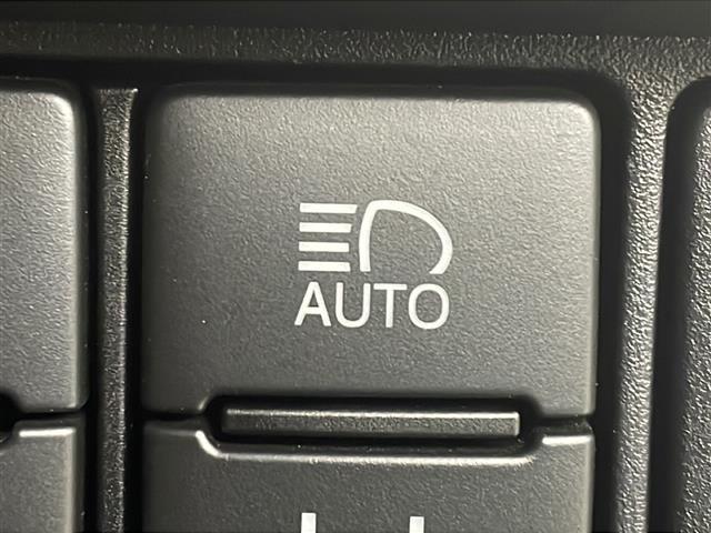 ヴォクシー ZS 煌II 純正ナビ フルセグ再生可能 バックカメラ 両側電動スライドドア クルーズコントロール 純正16インチAW 純正フロアマット ビルトインETC LEDヘッドライト USB端子(5枚目)