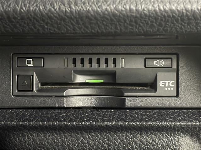 ヴォクシー ZS 煌II 純正ナビ フルセグ再生可能 バックカメラ 両側電動スライドドア クルーズコントロール 純正16インチAW 純正フロアマット ビルトインETC LEDヘッドライト USB端子(9枚目)