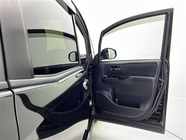 ヴォクシー ZS 煌II 純正ナビ フルセグ再生可能 バックカメラ 両側電動スライドドア クルーズコントロール 純正16インチAW 純正フロアマット ビルトインETC LEDヘッドライト USB端子(26枚目)