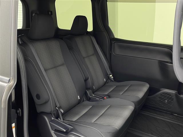 ヴォクシー ZS 煌 純正9インチナビ バックカメラ フルセグTV アダプティブクルーズコントロール LEDライト 両側電動スライドドア 衝突軽減ブレーキ レーンキープアシスト フリップダウンモニター 純正16インチAW(25枚目)