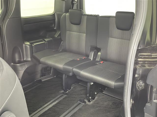 ヴォクシー ZS 煌 純正9インチナビ バックカメラ フルセグTV アダプティブクルーズコントロール LEDライト 両側電動スライドドア 衝突軽減ブレーキ レーンキープアシスト フリップダウンモニター 純正16インチAW(28枚目)