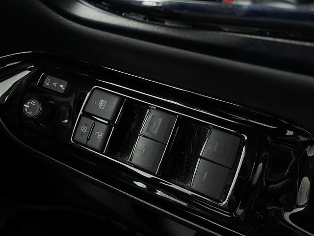 ヴォクシー ハイブリッドZS 煌III 純正10インチSDナビ バックカメラ ETC 前後ドラレコ LEDライト オートライト オートマチックハイビーム 追従クルコン 両側電動パワスラ シートヒーター レーンキープアシスト 横滑り防止装置(30枚目)