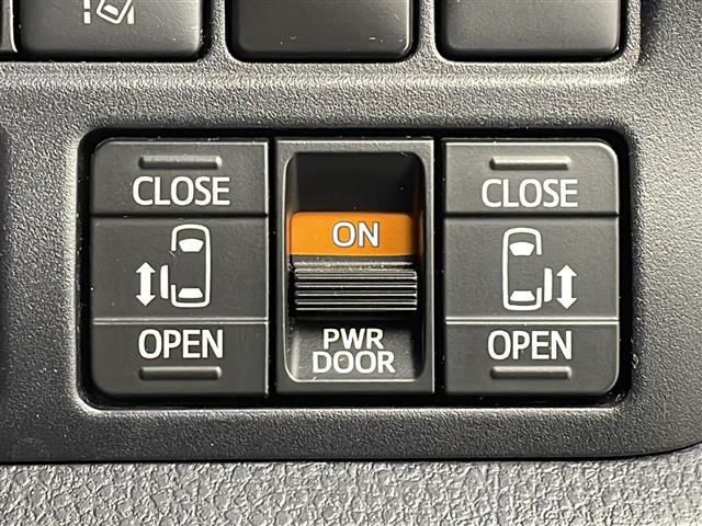 ヴォクシー ハイブリッドZS 煌II 純正SDナビ バックカメラ ETC2.0 前後ドラレコ 追従クルコン LEDライト オートライト オートマチックハイビーム コーナーセンサー 両側電動パワスラ 横滑り防止装置 レーンキープアシスト(5枚目)