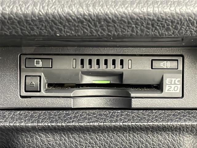 ヴォクシー ハイブリッドZS 煌II 純正SDナビ バックカメラ ETC2.0 前後ドラレコ 追従クルコン LEDライト オートライト オートマチックハイビーム コーナーセンサー 両側電動パワスラ 横滑り防止装置 レーンキープアシスト(6枚目)