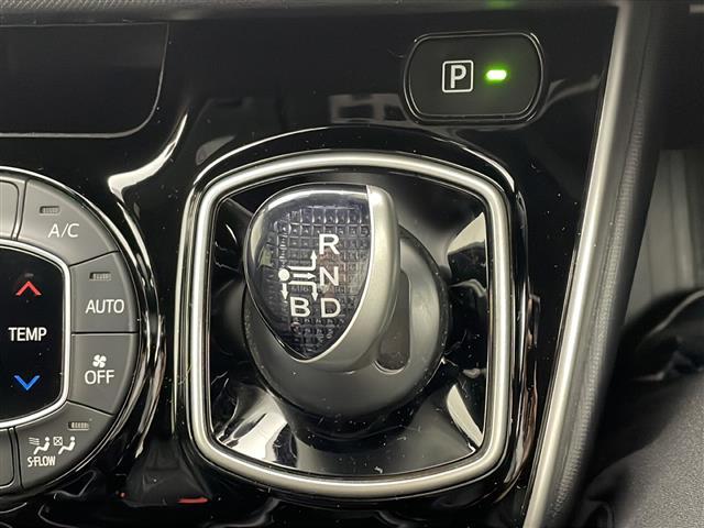 ヴォクシー ハイブリッドZS 煌II 純正SDナビ バックカメラ ETC2.0 前後ドラレコ 追従クルコン LEDライト オートライト オートマチックハイビーム コーナーセンサー 両側電動パワスラ 横滑り防止装置 レーンキープアシスト(23枚目)