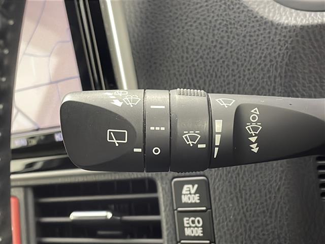 ヴォクシー ハイブリッドZS 煌II 純正SDナビ バックカメラ ETC2.0 前後ドラレコ 追従クルコン LEDライト オートライト オートマチックハイビーム コーナーセンサー 両側電動パワスラ 横滑り防止装置 レーンキープアシスト(25枚目)