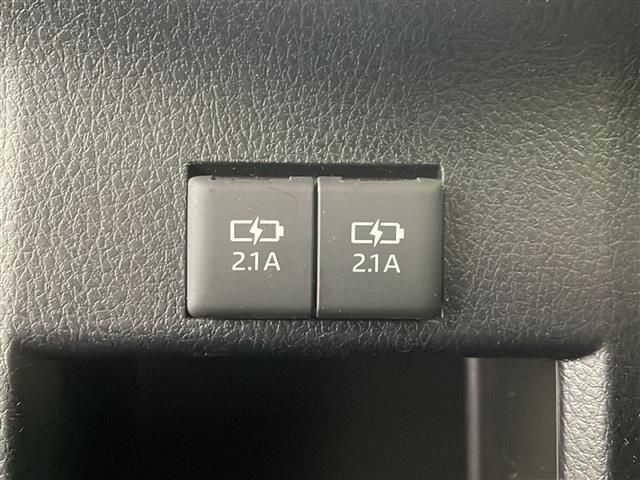 ヴォクシー ハイブリッドZS 煌II 純正SDナビ バックカメラ ETC2.0 前後ドラレコ 追従クルコン LEDライト オートライト オートマチックハイビーム コーナーセンサー 両側電動パワスラ 横滑り防止装置 レーンキープアシスト(31枚目)