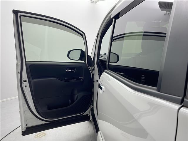 ヴォクシー ハイブリッドZS 煌II 純正SDナビ バックカメラ ETC2.0 前後ドラレコ 追従クルコン LEDライト オートライト オートマチックハイビーム コーナーセンサー 両側電動パワスラ 横滑り防止装置 レーンキープアシスト(38枚目)