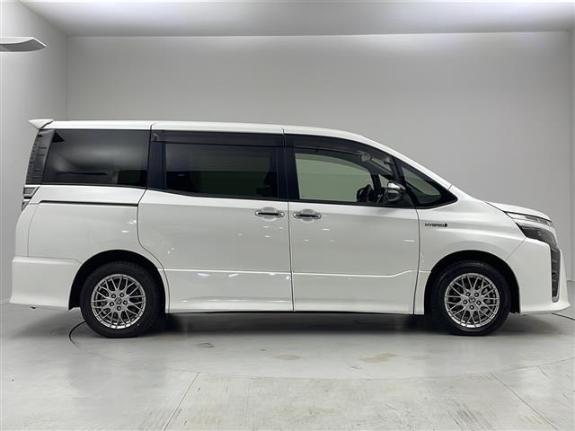 ヴォクシー ハイブリッドZS 煌II 純正SDナビ バックカメラ ETC2.0 前後ドラレコ 追従クルコン LEDライト オートライト オートマチックハイビーム コーナーセンサー 両側電動パワスラ 横滑り防止装置 レーンキープアシスト(41枚目)