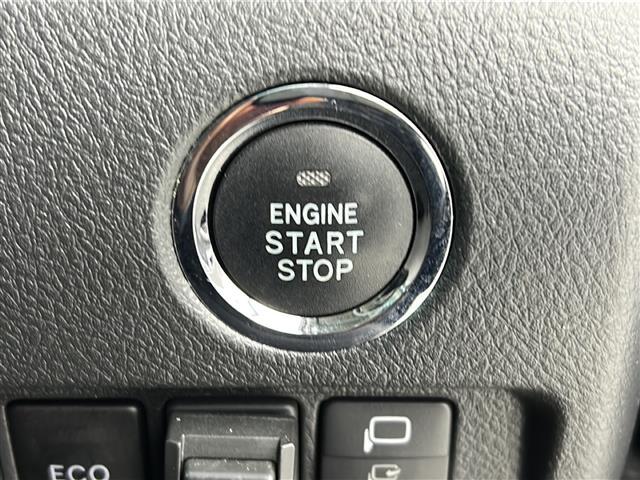 ヴェルファイア ２．４Ｚ　ゴールデンアイズＩＩ　純正ナビ　フルセグＴＶ　バックモニター　電動リアゲート　両側電動スライドドア　クルコン　パーキングアシスト　コーナーセンサー　純正１８インチアルミホイール　純正フロアマット　ＥＴＣ　スマートキー（2枚目）