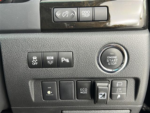 ヴェルファイア ２．４Ｚ　ゴールデンアイズＩＩ　純正ナビ　フルセグＴＶ　バックモニター　電動リアゲート　両側電動スライドドア　クルコン　パーキングアシスト　コーナーセンサー　純正１８インチアルミホイール　純正フロアマット　ＥＴＣ　スマートキー（3枚目）