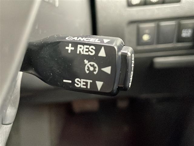 ヴェルファイア ２．４Ｚ　ゴールデンアイズＩＩ　純正ナビ　フルセグＴＶ　バックモニター　電動リアゲート　両側電動スライドドア　クルコン　パーキングアシスト　コーナーセンサー　純正１８インチアルミホイール　純正フロアマット　ＥＴＣ　スマートキー（9枚目）