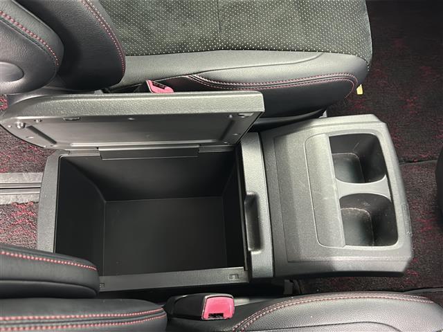 ヴェルファイア ２．４Ｚ　ゴールデンアイズＩＩ　純正ナビ　フルセグＴＶ　バックモニター　電動リアゲート　両側電動スライドドア　クルコン　パーキングアシスト　コーナーセンサー　純正１８インチアルミホイール　純正フロアマット　ＥＴＣ　スマートキー（17枚目）