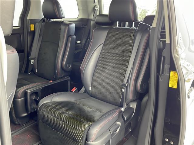 ヴェルファイア ２．４Ｚ　ゴールデンアイズＩＩ　純正ナビ　フルセグＴＶ　バックモニター　電動リアゲート　両側電動スライドドア　クルコン　パーキングアシスト　コーナーセンサー　純正１８インチアルミホイール　純正フロアマット　ＥＴＣ　スマートキー（25枚目）