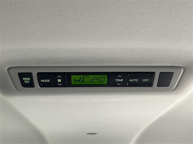 ヴェルファイア ２．４Ｚ　ゴールデンアイズＩＩ　純正ナビ　フルセグＴＶ　バックモニター　電動リアゲート　両側電動スライドドア　クルコン　パーキングアシスト　コーナーセンサー　純正１８インチアルミホイール　純正フロアマット　ＥＴＣ　スマートキー（27枚目）