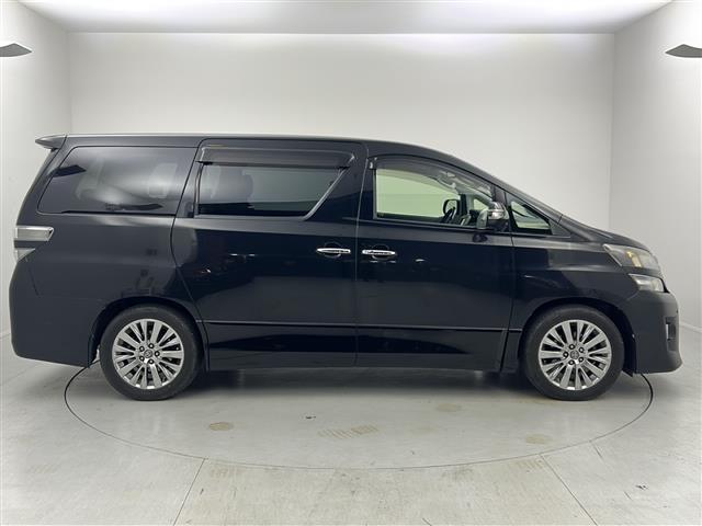 ヴェルファイア ２．４Ｚ　ゴールデンアイズＩＩ　純正ナビ　フルセグＴＶ　バックモニター　電動リアゲート　両側電動スライドドア　クルコン　パーキングアシスト　コーナーセンサー　純正１８インチアルミホイール　純正フロアマット　ＥＴＣ　スマートキー（34枚目）