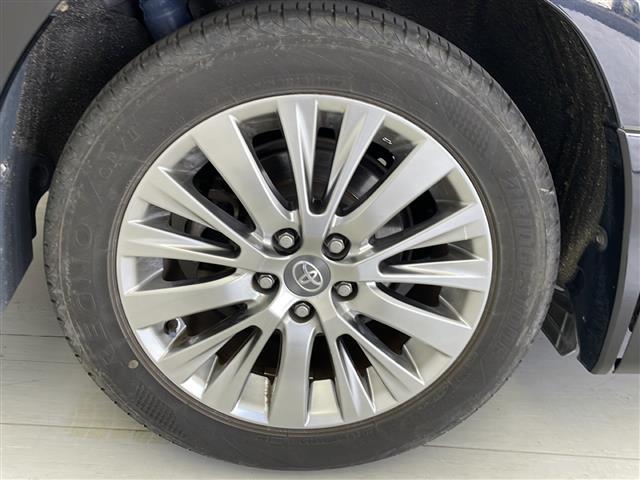 ヴェルファイア ２．４Ｚ　ゴールデンアイズＩＩ　純正ナビ　フルセグＴＶ　バックモニター　電動リアゲート　両側電動スライドドア　クルコン　パーキングアシスト　コーナーセンサー　純正１８インチアルミホイール　純正フロアマット　ＥＴＣ　スマートキー（40枚目）