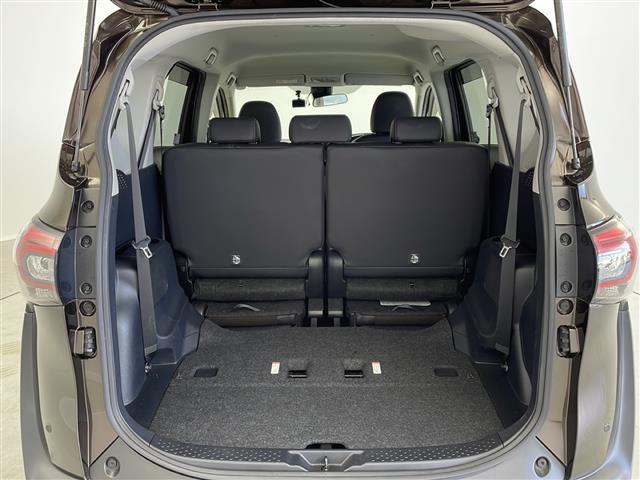 シエンタ Ｇ　クエロ　純正９型ナビ　全方位カメラ　フルセグＴＶ　Ｂｌｕｅｔｏｏｔｈ　両側電動スライドドア　ＬＥＤヘッドランプ　トヨタセーフティセンス　レーンキープアシスト　シートヒーター　ステアリングヒーター　ＥＴＣ（37枚目）