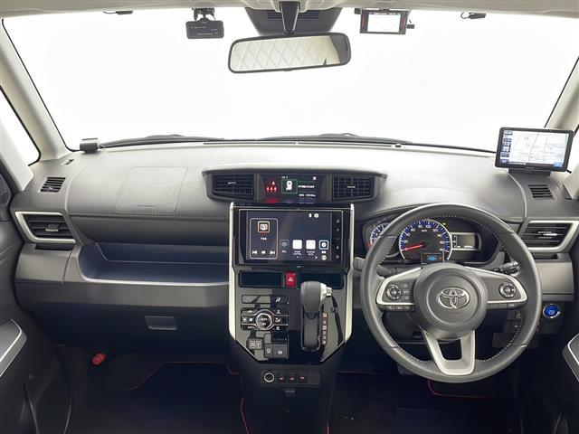 ルーミー カスタムＧ　純正９型ディスプレイオーディオ　パノラミックビューモニター　フルセグＴＶ　衝突軽減ブレーキ　両側電動スライドドア　シートヒーター　追従クルコン　ＥＴＣ２．０　クリアランスソナー　ドライブレコーダー（2枚目）