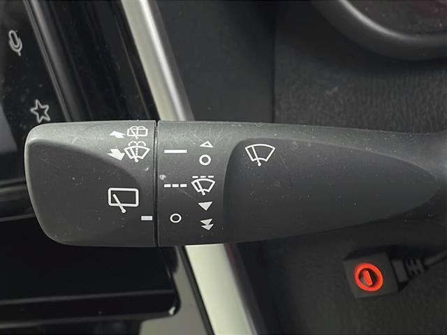 ルーミー カスタムＧ　純正９型ディスプレイオーディオ　パノラミックビューモニター　フルセグＴＶ　衝突軽減ブレーキ　両側電動スライドドア　シートヒーター　追従クルコン　ＥＴＣ２．０　クリアランスソナー　ドライブレコーダー（25枚目）