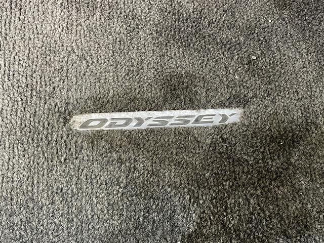オデッセイ G・エアロパッケージ 純正ナビ フルセグTV バックモニター 両側電動スライドドア クルコン スマートキー ETC オートライト 横滑り防止装置 プッシュスタート エアロ 純正17インチアルミホイール 純正フロアマット(9枚目)
