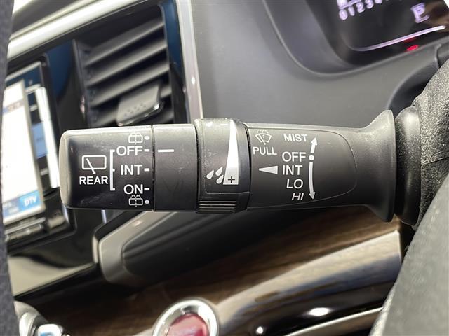 オデッセイ G・エアロパッケージ 純正ナビ フルセグTV バックモニター 両側電動スライドドア クルコン スマートキー ETC オートライト 横滑り防止装置 プッシュスタート エアロ 純正17インチアルミホイール 純正フロアマット(25枚目)