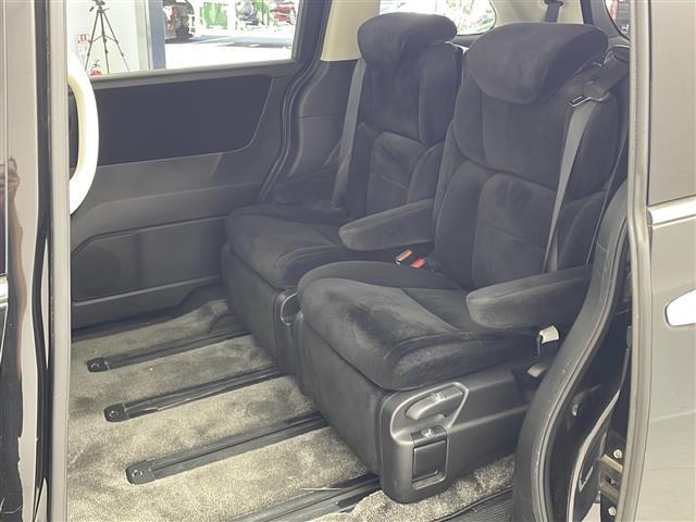 オデッセイ G・エアロパッケージ 純正ナビ フルセグTV バックモニター 両側電動スライドドア クルコン スマートキー ETC オートライト 横滑り防止装置 プッシュスタート エアロ 純正17インチアルミホイール 純正フロアマット(34枚目)