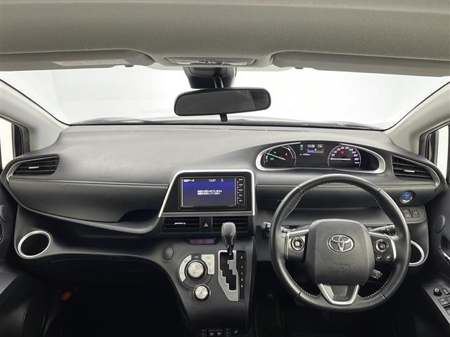 シエンタ ハイブリッド ファンベースGセーフティーエディション 純正ナビ パノラミックビューモニター 衝突軽減ブレーキ 両側電動スライドドア クルーズコントロール LEDライト シートヒーター ステアリングヒーター コーナーセンサー スマートキー ETC 禁煙車(2枚目)