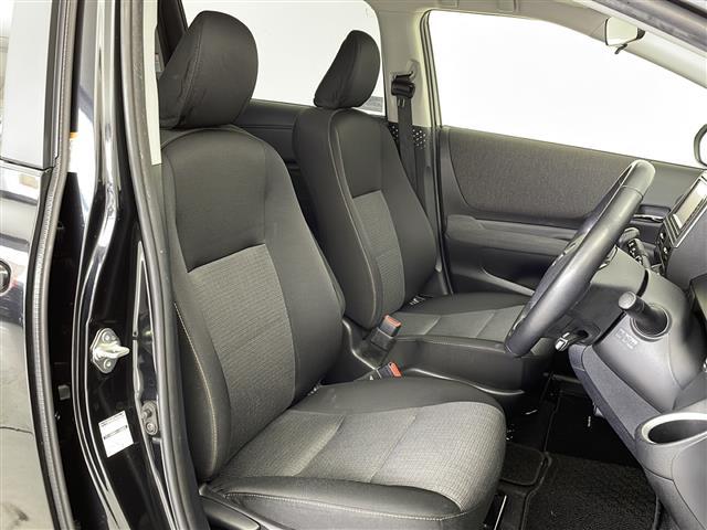 シエンタ ハイブリッド ファンベースGセーフティーエディション 純正ナビ パノラミックビューモニター 衝突軽減ブレーキ 両側電動スライドドア クルーズコントロール LEDライト シートヒーター ステアリングヒーター コーナーセンサー スマートキー ETC 禁煙車(14枚目)